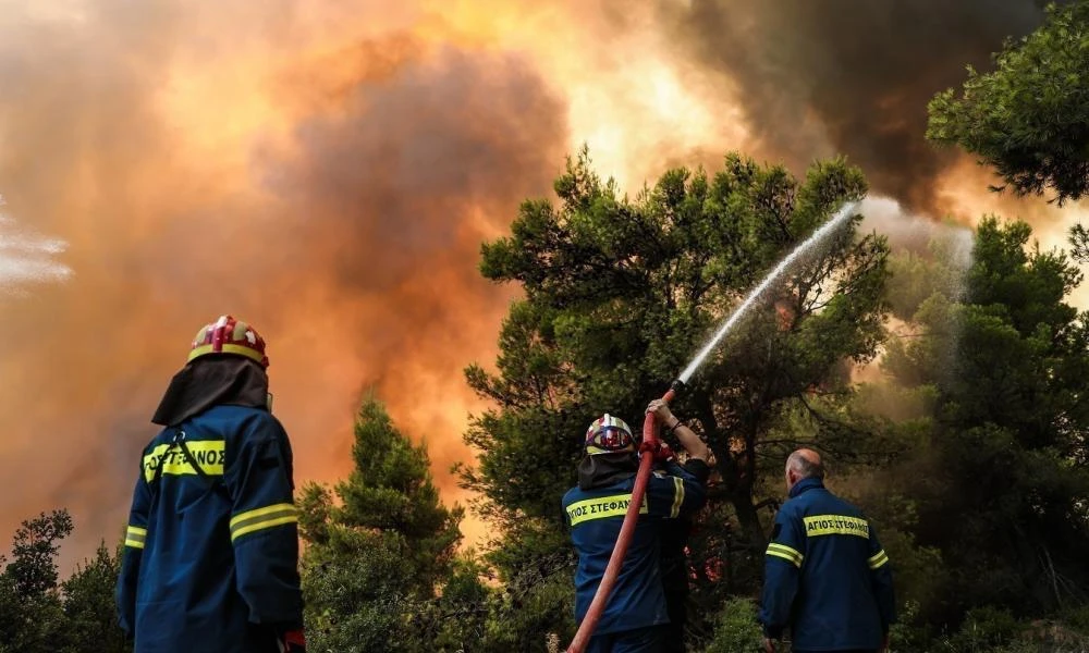 Αυξημένη ετοιμότητα! Φωτιά: Υψηλός ο κίνδυνος σήμερα- Περιπολίες από την Πυροσβεστική και απαγόρευση κυκλοφορίας σε δάση
